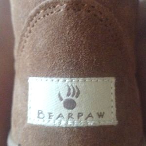 Bearpaw Boots size 5/6 hickory color suede outer and sheepskin inner like new